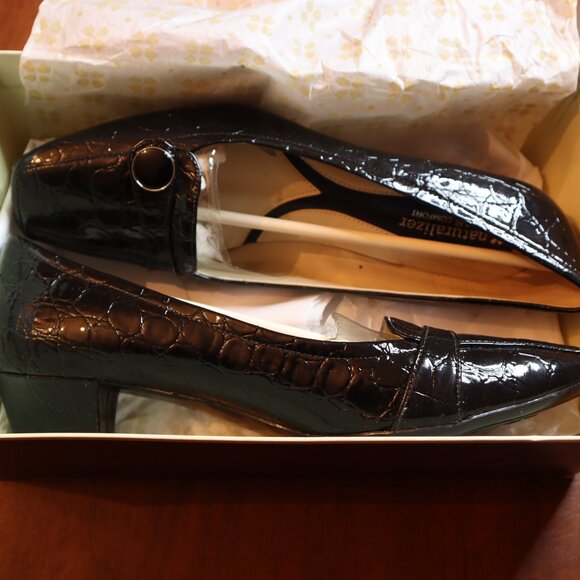 Naturalizer Fulton Block Heel Loafers – Black Croc Patent – Size 10 Narrow (N) – - Picture 6 of 8